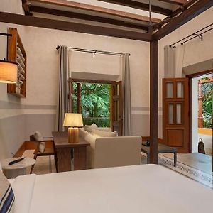 Suite Piscina con Cama King